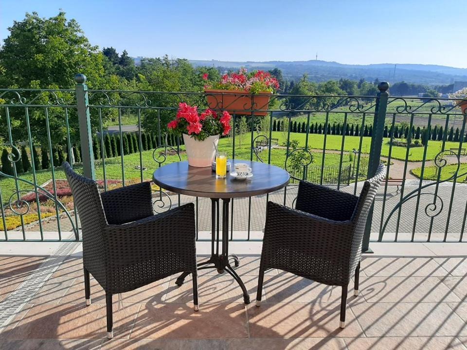 Villa Della Rosa Razgrad Eksteriør billede