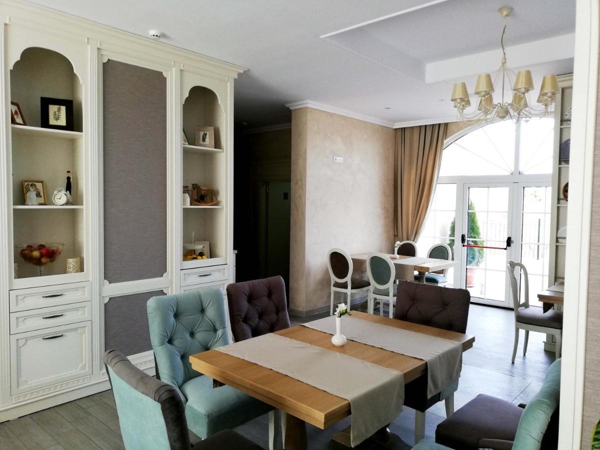 Villa Della Rosa Razgrad Eksteriør billede